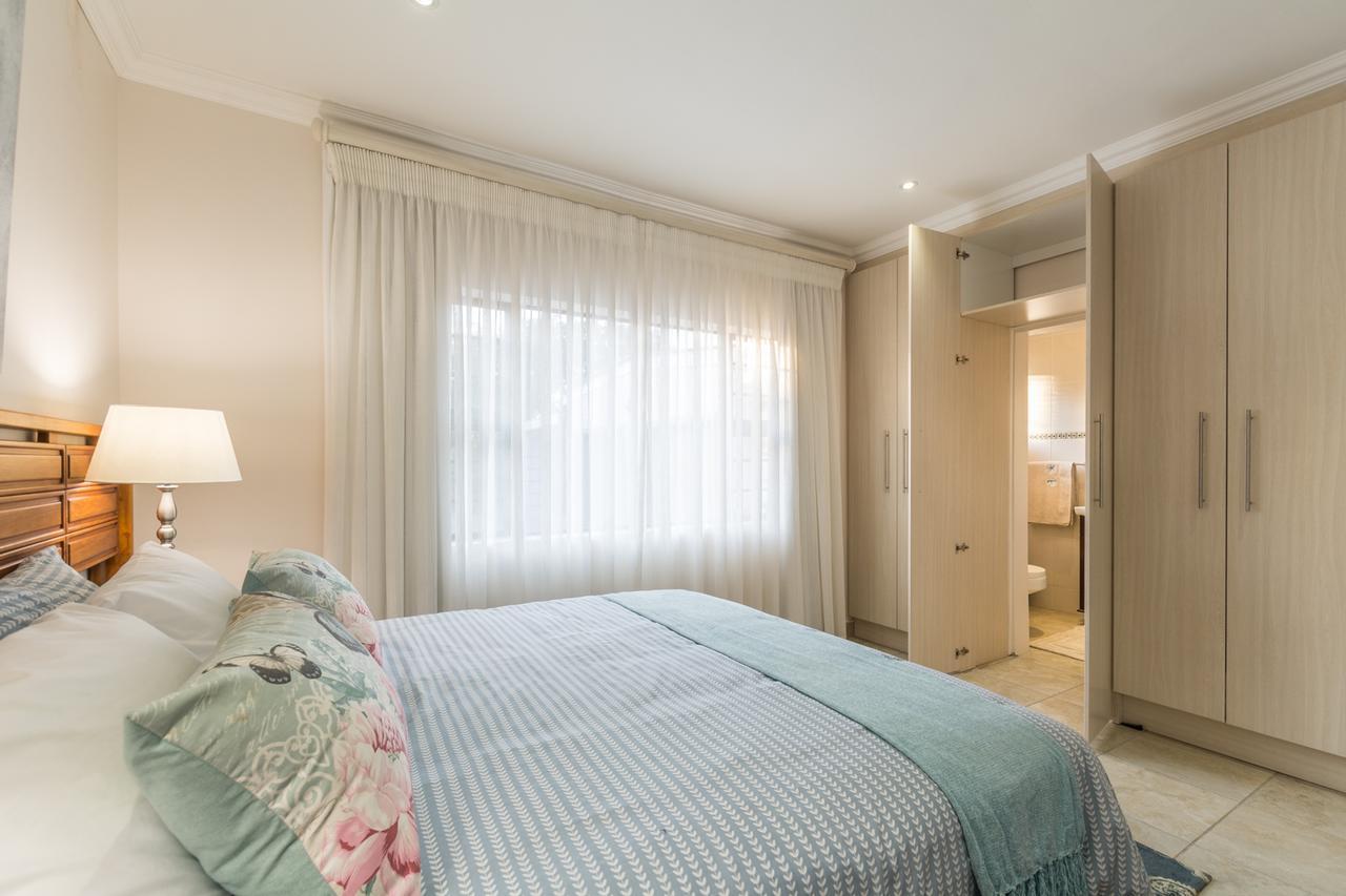 Oceanview B&B East London Exteriör bild