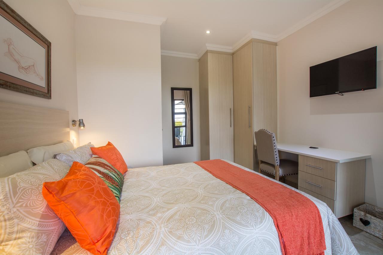 Oceanview B&B East London Exteriör bild